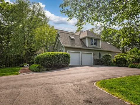 20 Doe Drive Eliot ME 03903