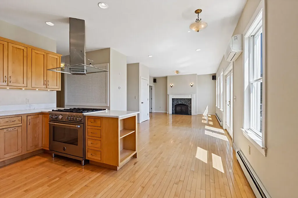 1866 Clarry Hill Road Union ME 04862