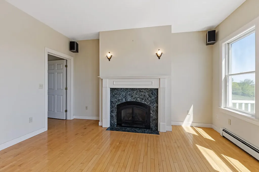 1866 Clarry Hill Road Union ME 04862