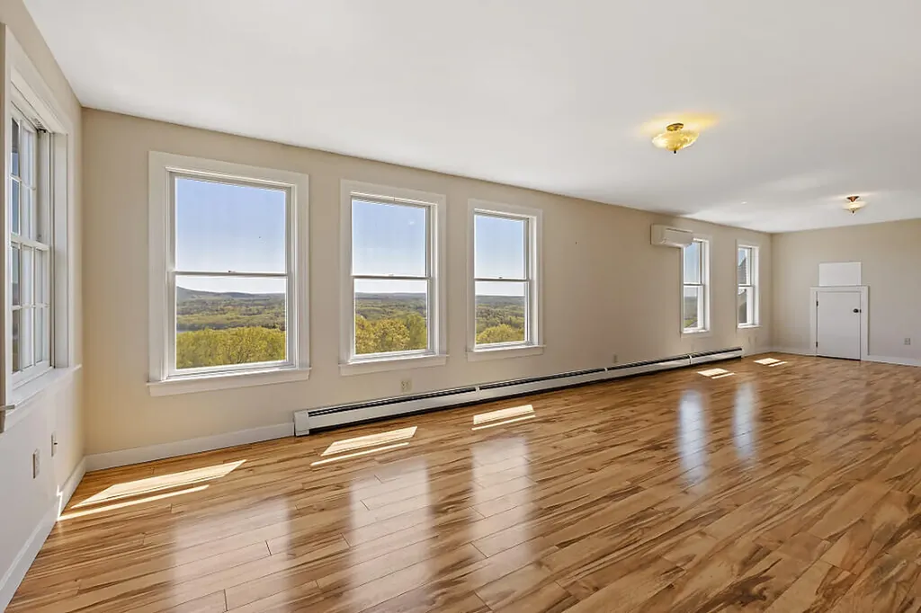 1866 Clarry Hill Road Union ME 04862