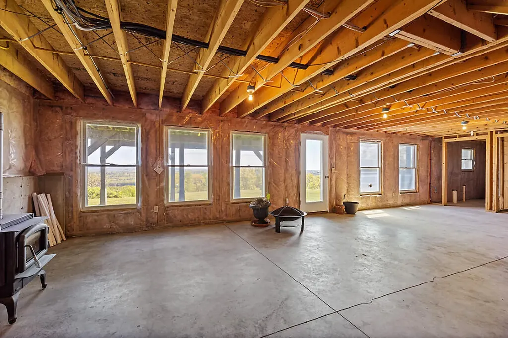 1866 Clarry Hill Road Union ME 04862