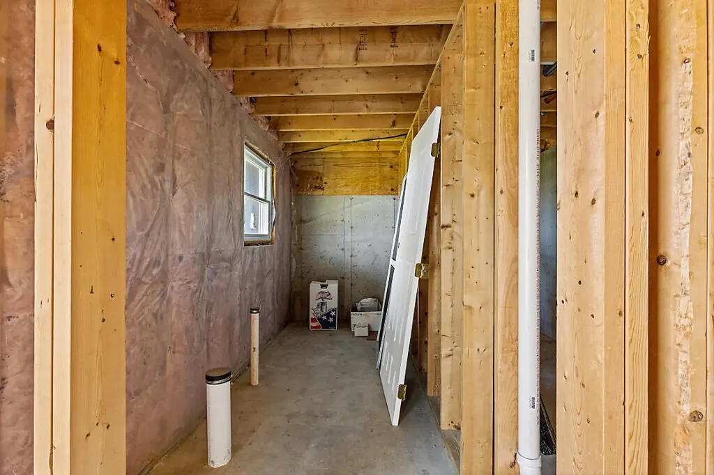 1866 Clarry Hill Road Union ME 04862