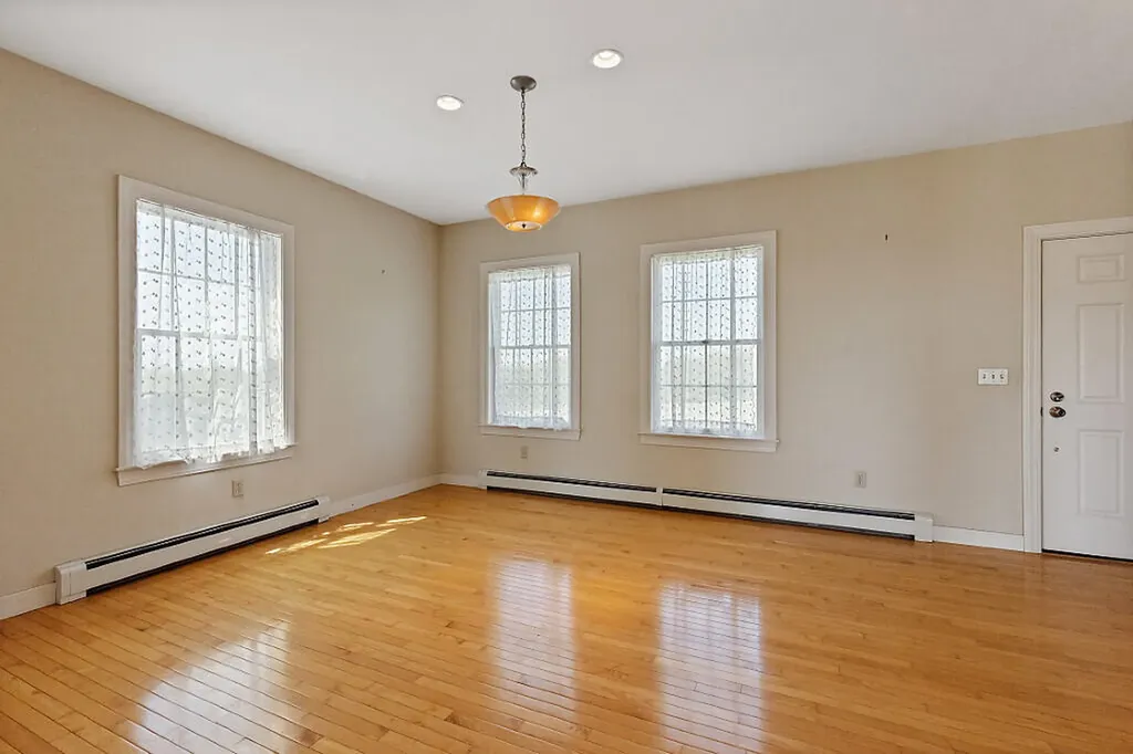 1866 Clarry Hill Road Union ME 04862