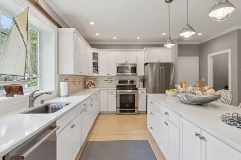 18 Forest Hill Lane Kennebunk ME 04043