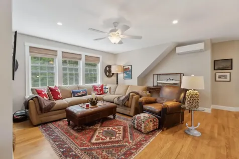 18 Forest Hill Lane Kennebunk ME 04043