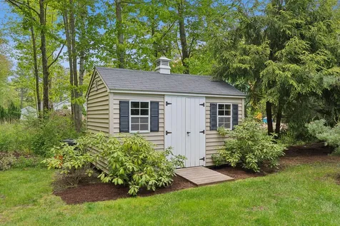 18 Forest Hill Lane Kennebunk ME 04043