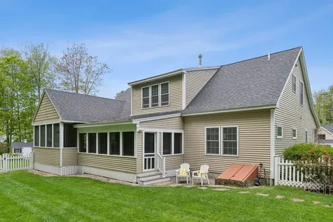 18 Forest Hill Lane Kennebunk ME 04043