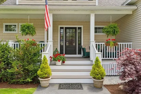 18 Forest Hill Lane Kennebunk ME 04043