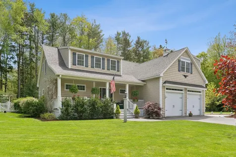 18 Forest Hill Lane Kennebunk ME 04043
