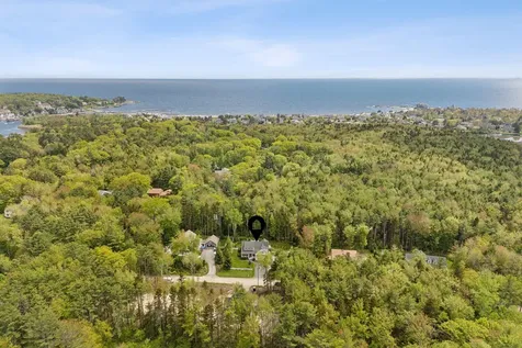 18 Forest Hill Lane Kennebunk ME 04043