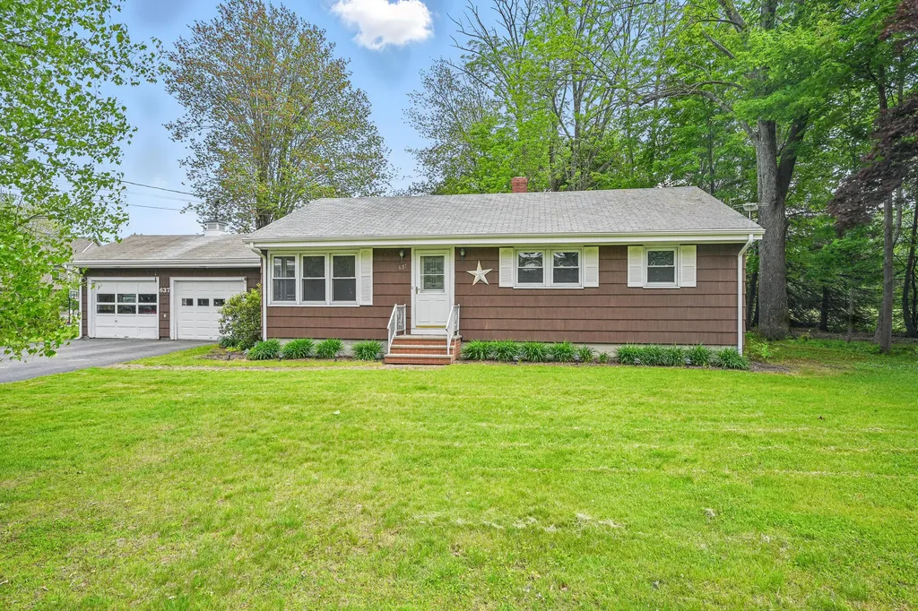 637 E Bridge Street Westbrook ME 04092