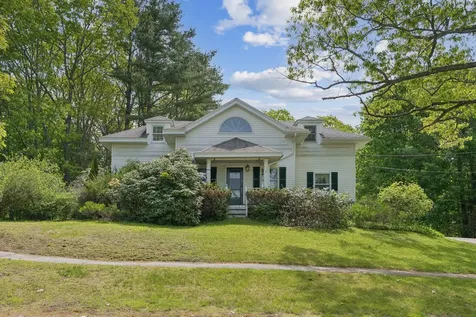 408 Cousins Street Yarmouth ME 04096