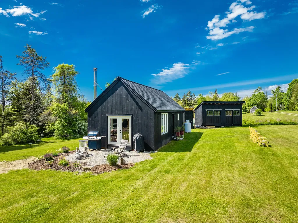 36 Salt Pond Road Friendship ME 04547