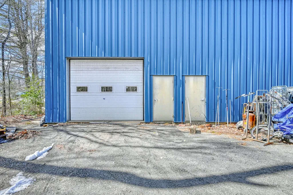 1235 Us-202 Winthrop ME 04364