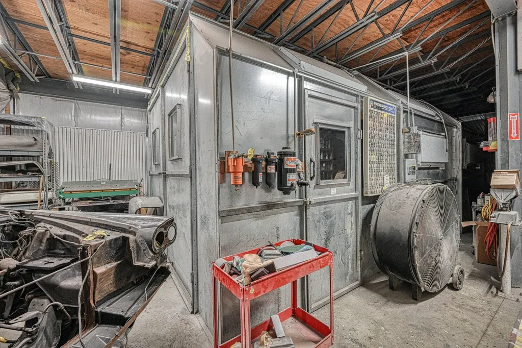 1235 Us-202 Winthrop ME 04364