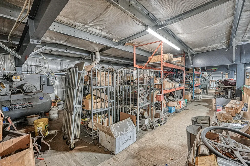 1235 Us-202 Winthrop ME 04364