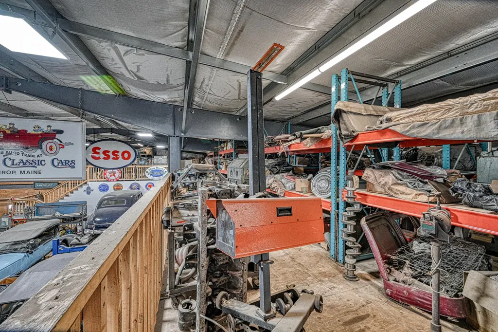 1235 Us-202 Winthrop ME 04364