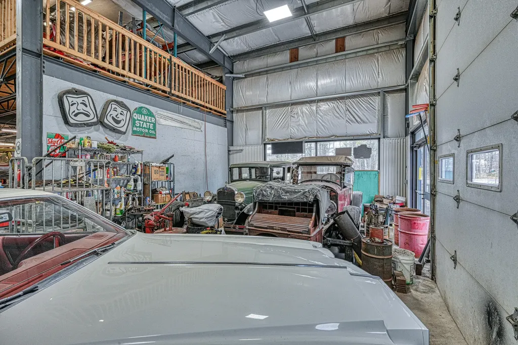 1235 Us-202 Winthrop ME 04364