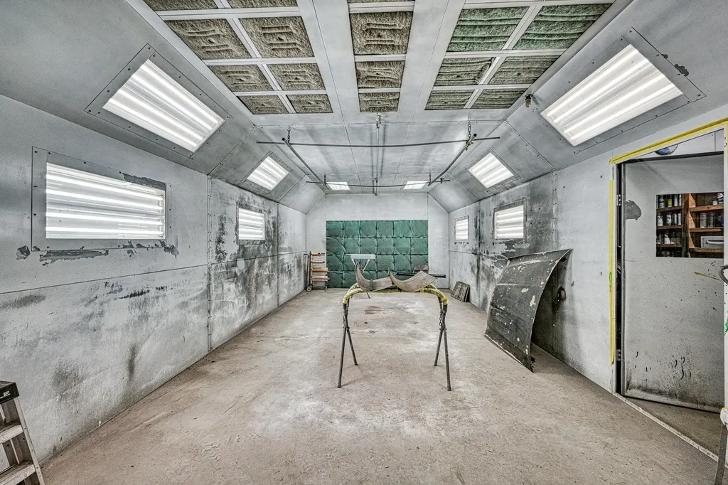 1235 Us-202 Winthrop ME 04364
