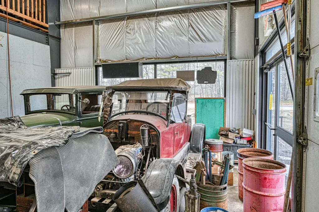 1235 Us-202 Winthrop ME 04364