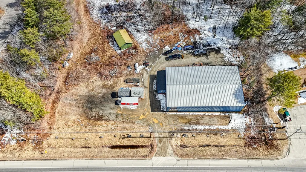 1235 Us-202 Winthrop ME 04364