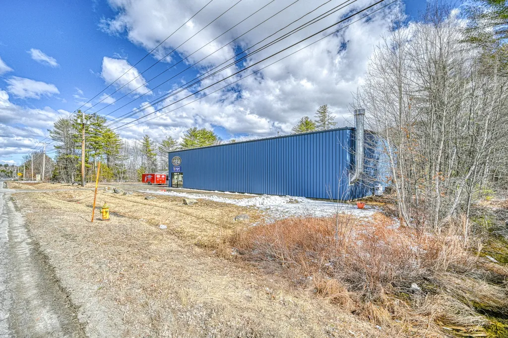 1235 Us-202 Winthrop ME 04364