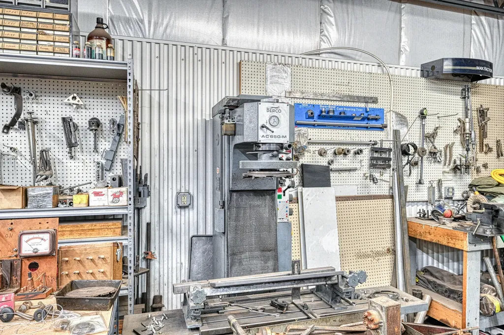 1235 Us-202 Winthrop ME 04364