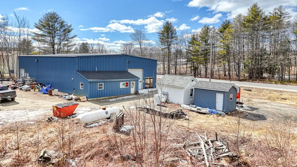 1235 Us-202 Winthrop ME 04364