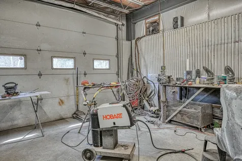 1235 Us-202 Winthrop ME 04364