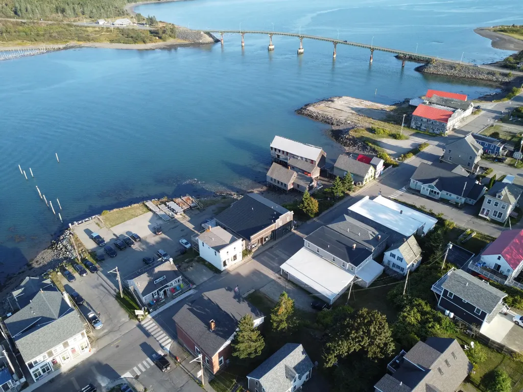 32 Water Street Lubec ME 04652