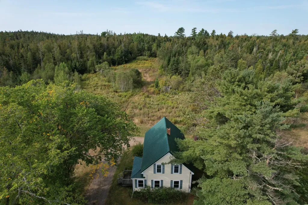 149 Old Eastport Road Perry ME 04667