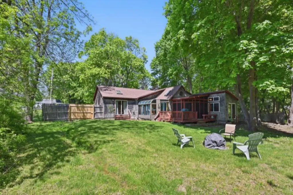 41 Old County Road Hampden ME 04444