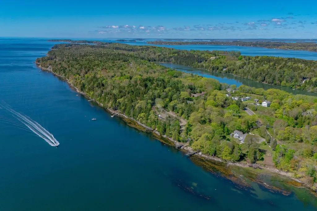 1241 Harpswell Islands Road Harpswell ME 04079