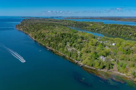 1241 Harpswell Islands Road Harpswell ME 04079