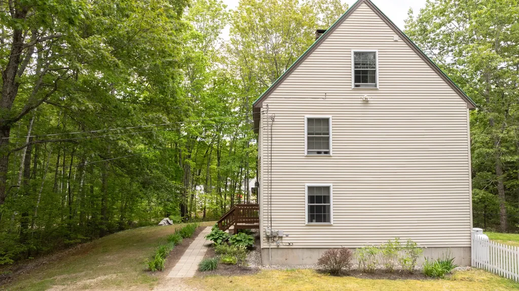 25 Adirondack Drive Hollis ME 04042