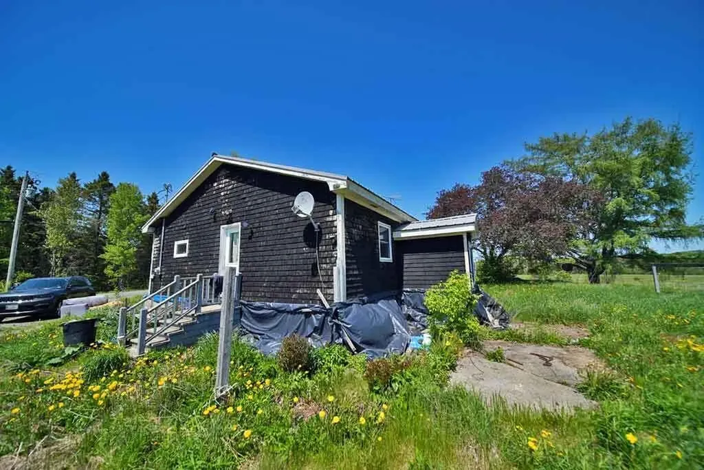227 Boundary Line Road Bridgewater ME 04735