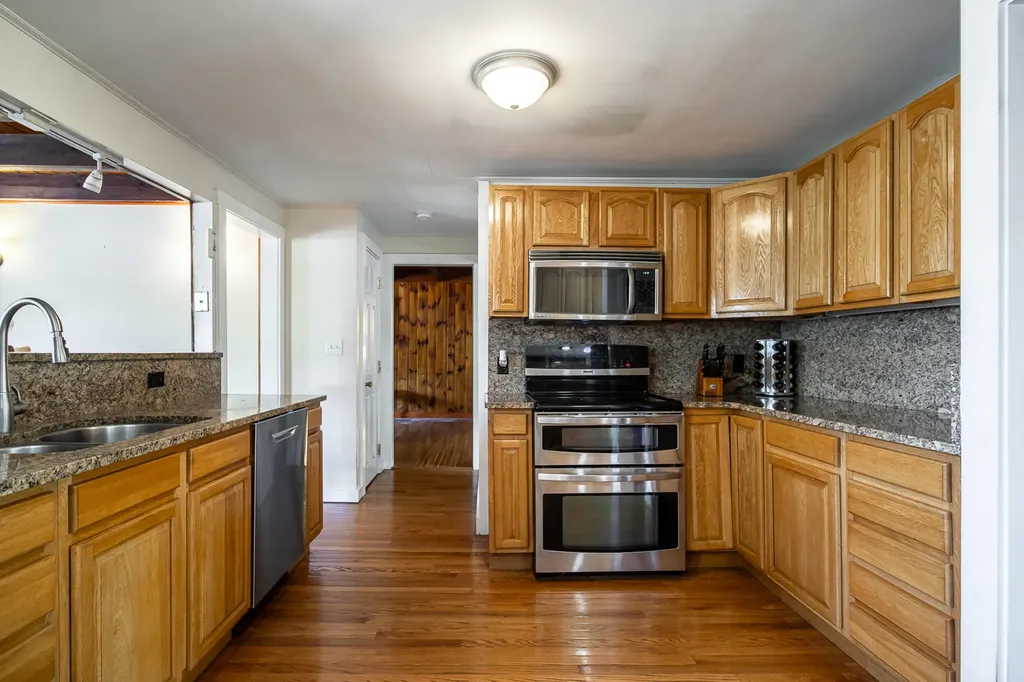 23 Paul Street South Berwick ME 03908