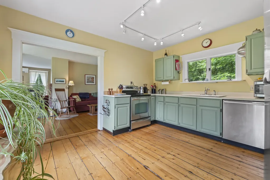 145 Pork Point Road Bowdoinham ME 04008