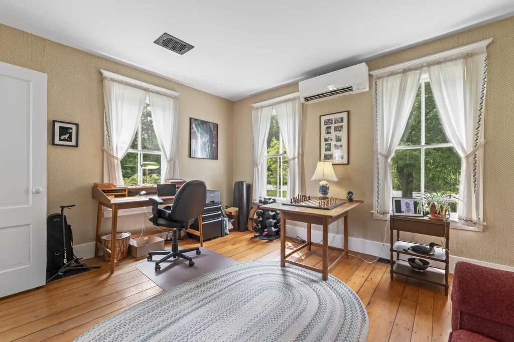 145 Pork Point Road Bowdoinham ME 04008