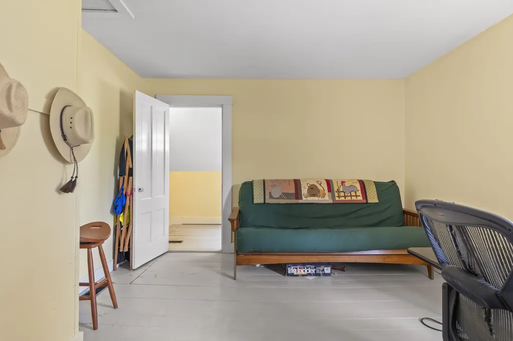 145 Pork Point Road Bowdoinham ME 04008