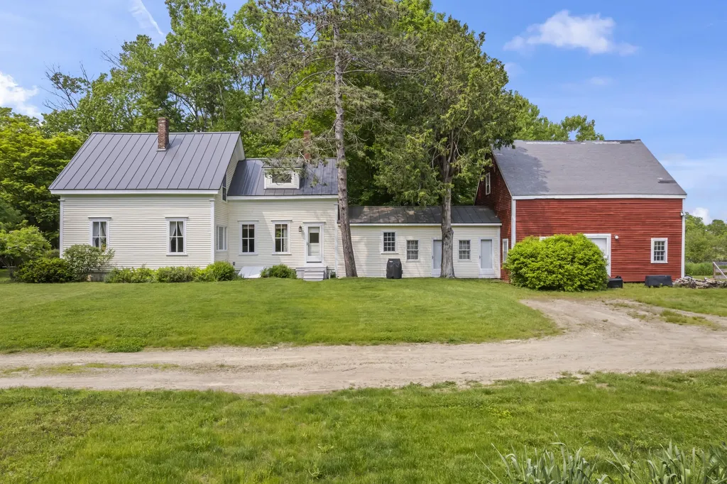 145 Pork Point Road Bowdoinham ME 04008