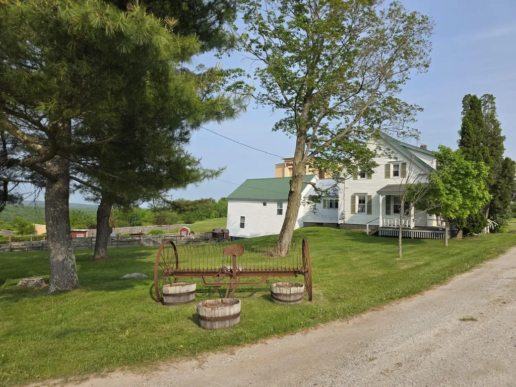 167 Main Street Oxford ME 04270