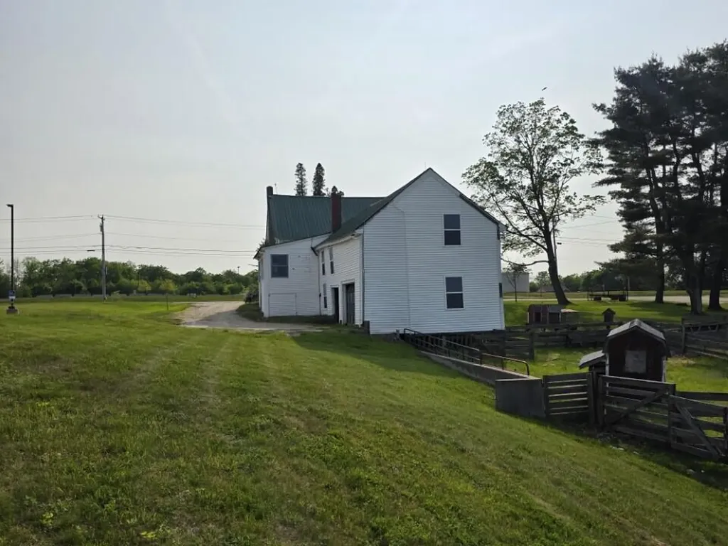 167 Main Street Oxford ME 04270
