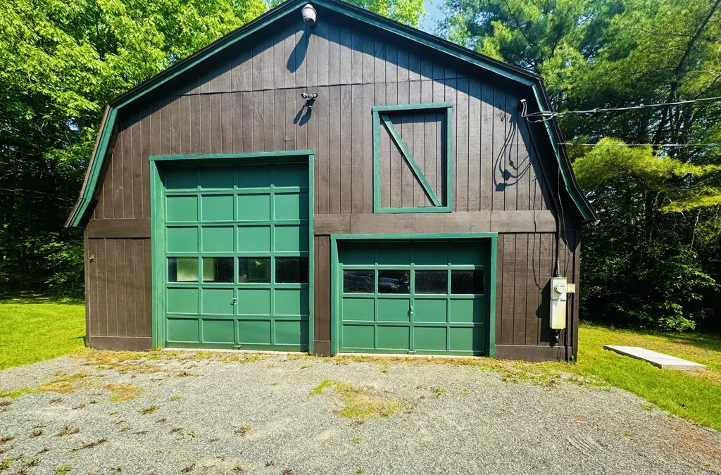 460 Lower Detroit Road Plymouth ME 04969