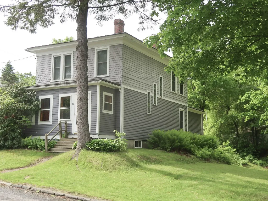 22 E Chestnut Street Augusta ME 04330