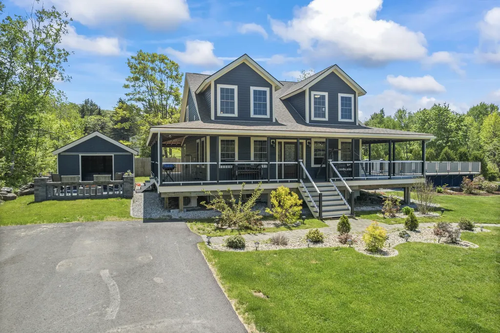 55 Mountain View Extension Rockland ME 04841