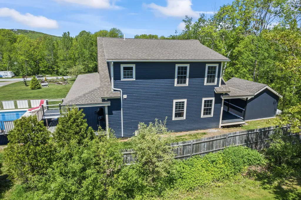 55 Mountain View Extension Rockland ME 04841