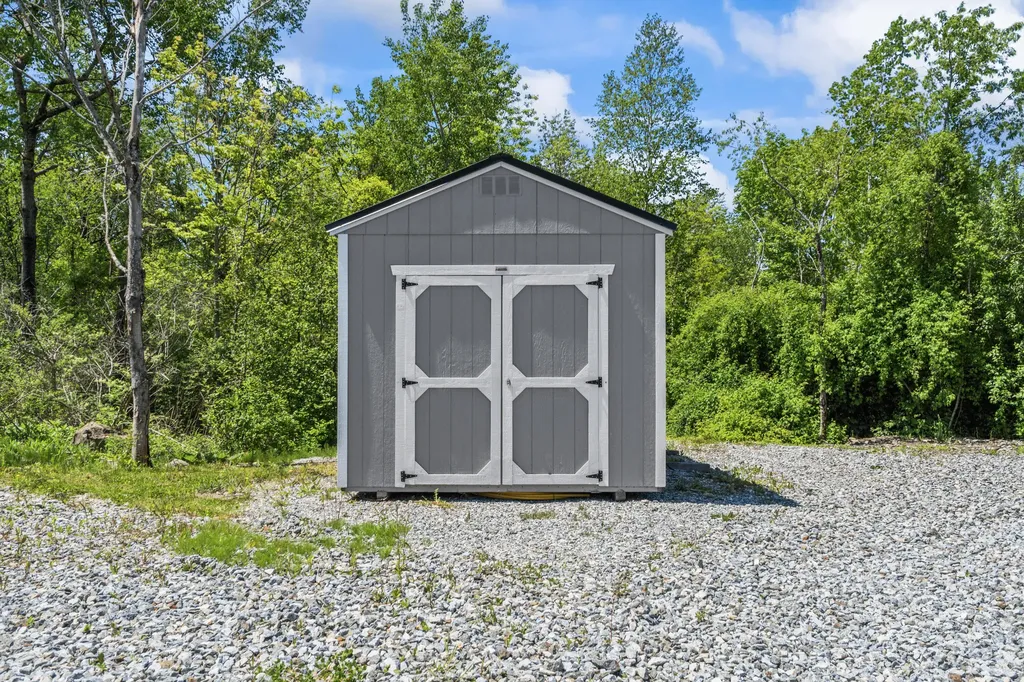 55 Mountain View Extension Rockland ME 04841