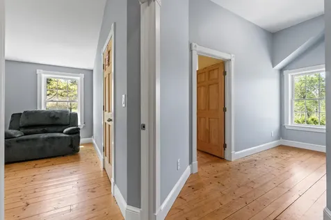 55 Mountain View Extension Rockland ME 04841