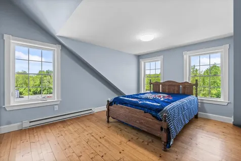 55 Mountain View Extension Rockland ME 04841